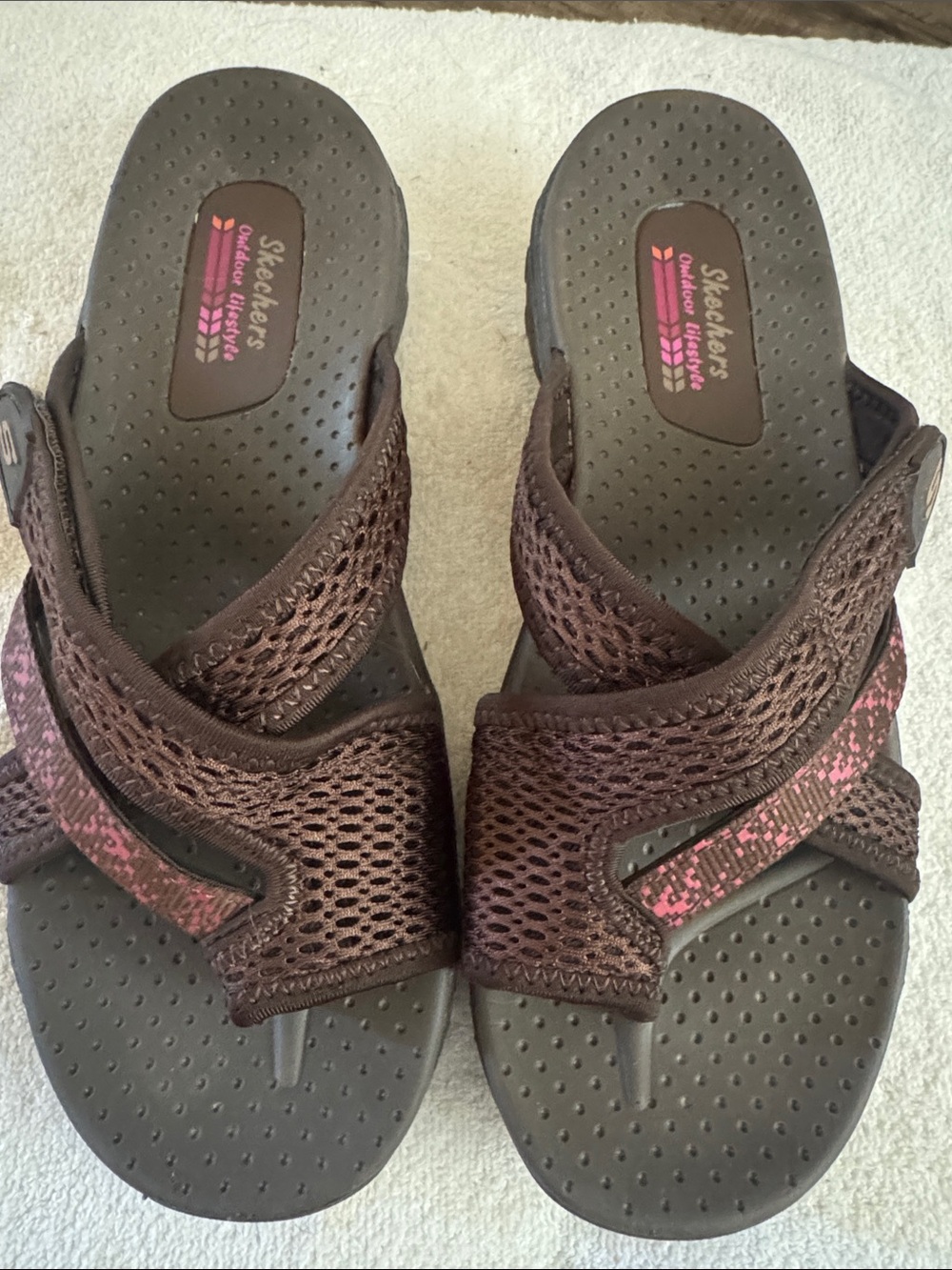 Like New , Skechers slip on cushion comfort  sandals women’s size 10.